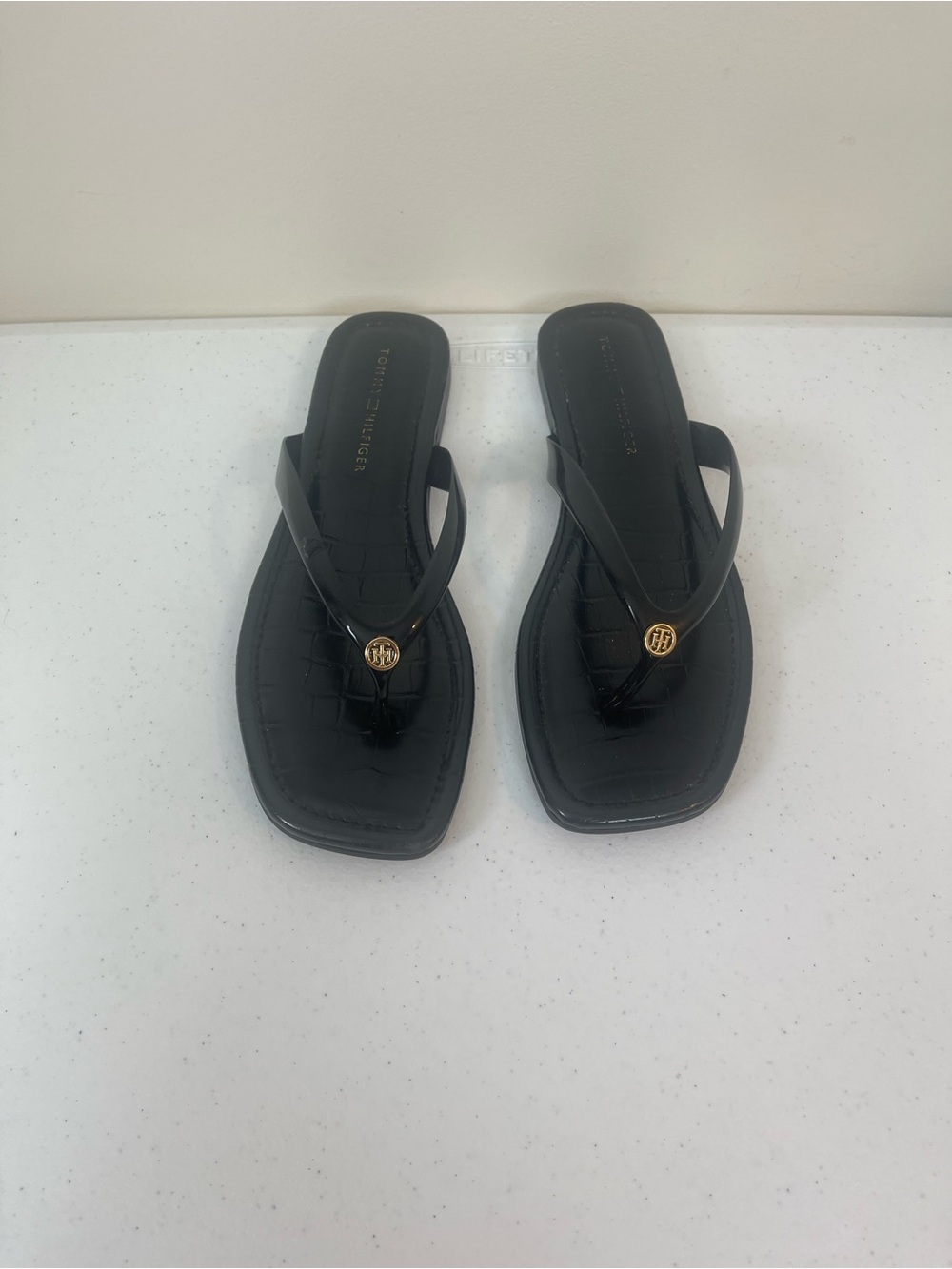 Tommy Hilfiger Black Patent Croc-Effect Thong Sandals with Gold Logo
